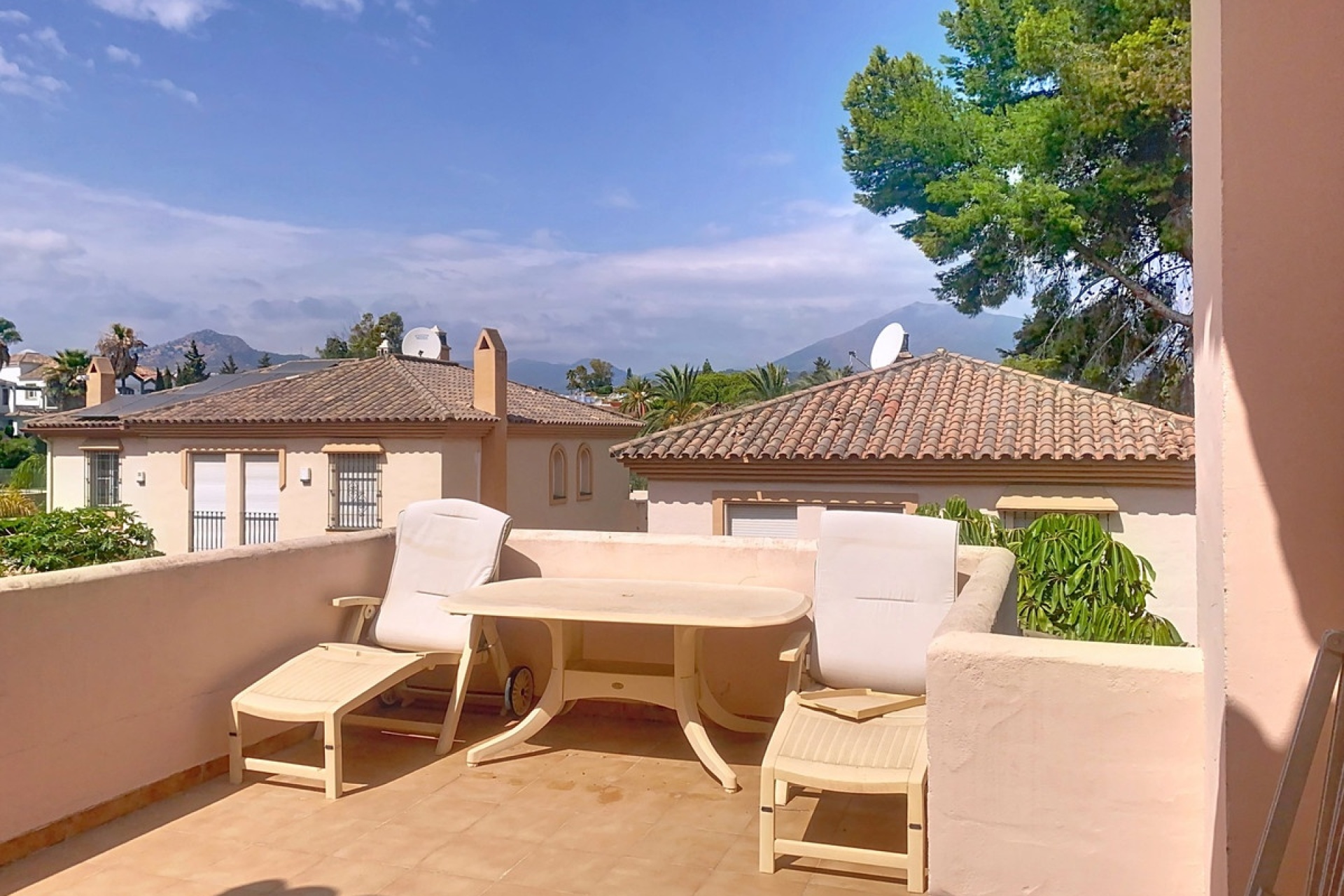 Resale - Villa - Marbella - Guadalmina Alta