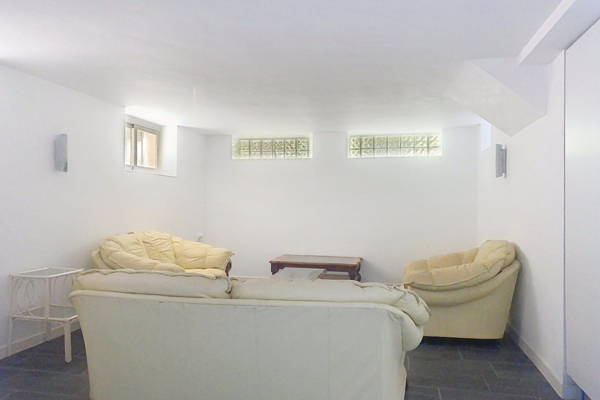 Resale - Villa - Marbella - Guadalmina Alta