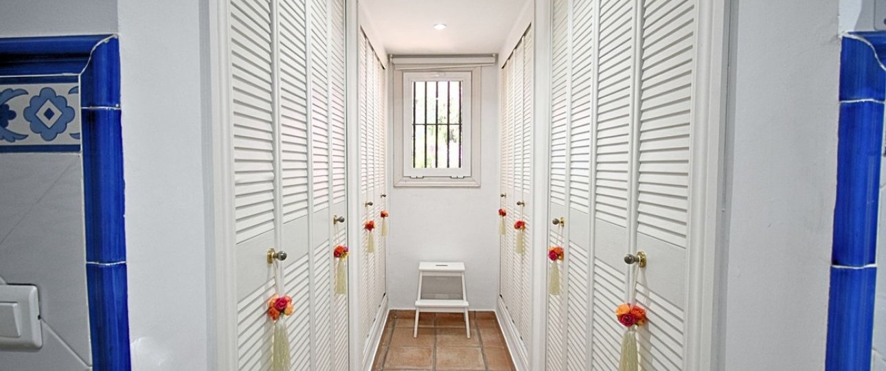 Resale - Villa - Marbella - Guadalmina Alta
