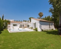 Resale - Villa - Marbella - Guadalmina Alta
