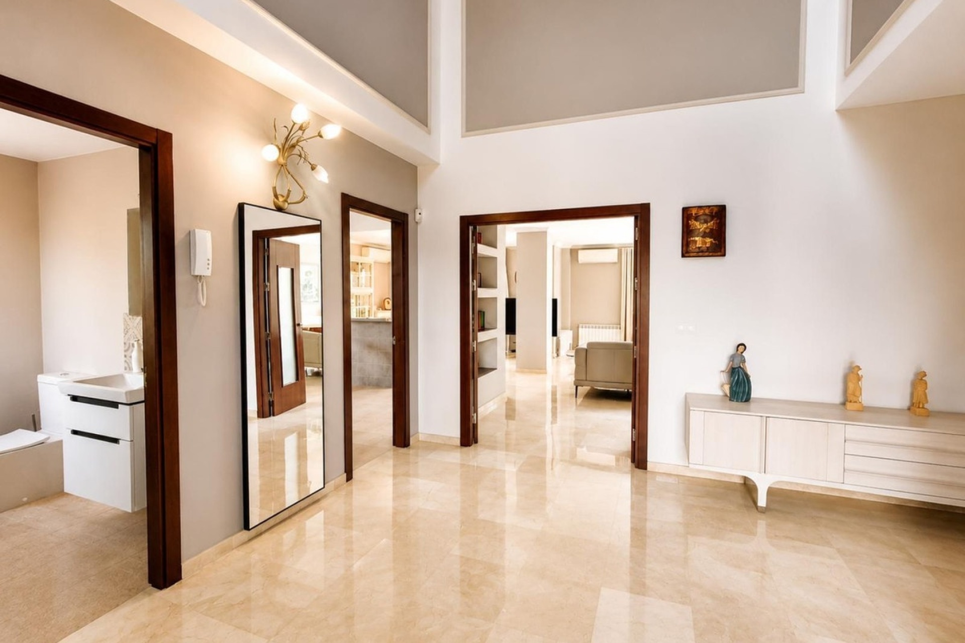 Resale - Villa - Marbella - Guadalmina Alta