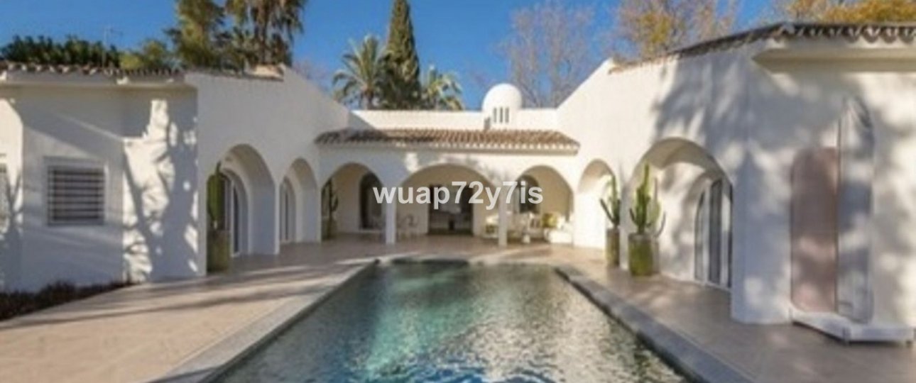 Resale - Villa - Marbella - Guadalmina Alta