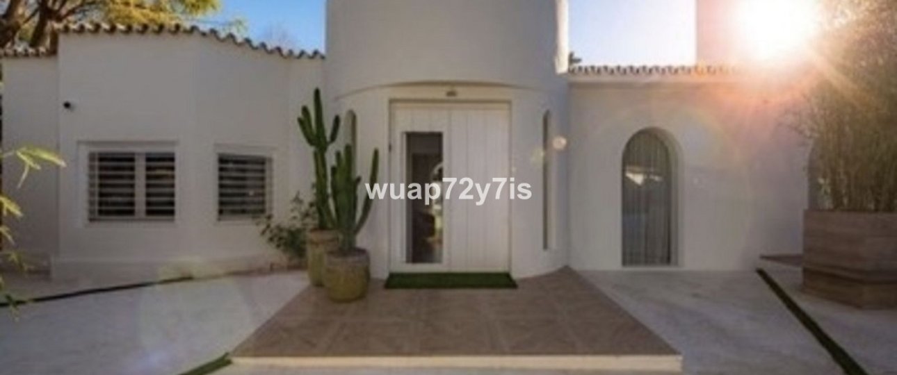 Resale - Villa - Marbella - Guadalmina Alta
