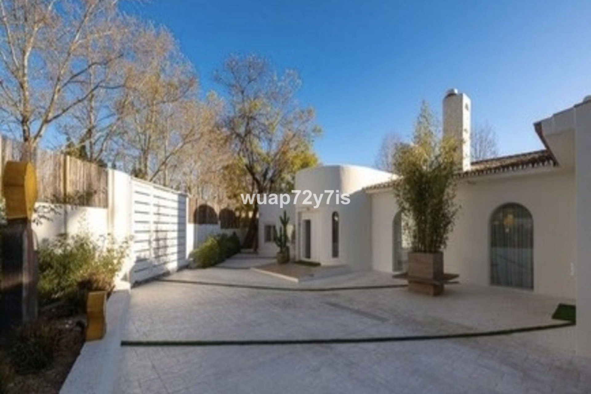 Resale - Villa - Marbella - Guadalmina Alta