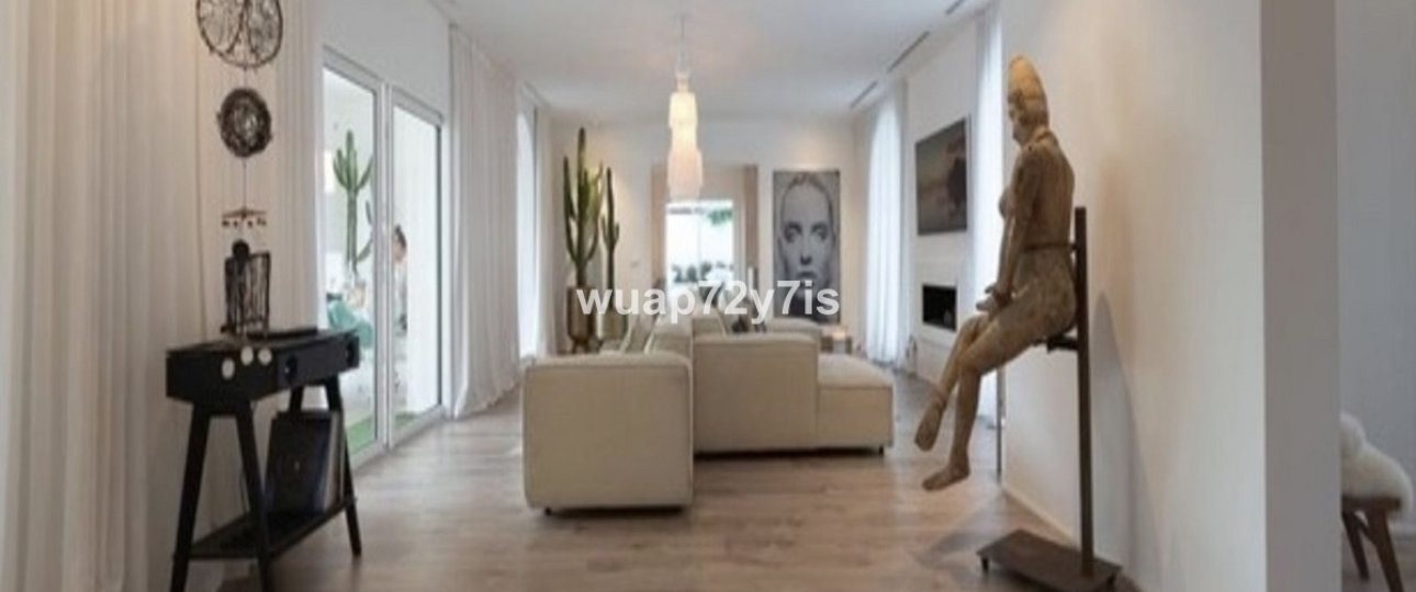Resale - Villa - Marbella - Guadalmina Alta