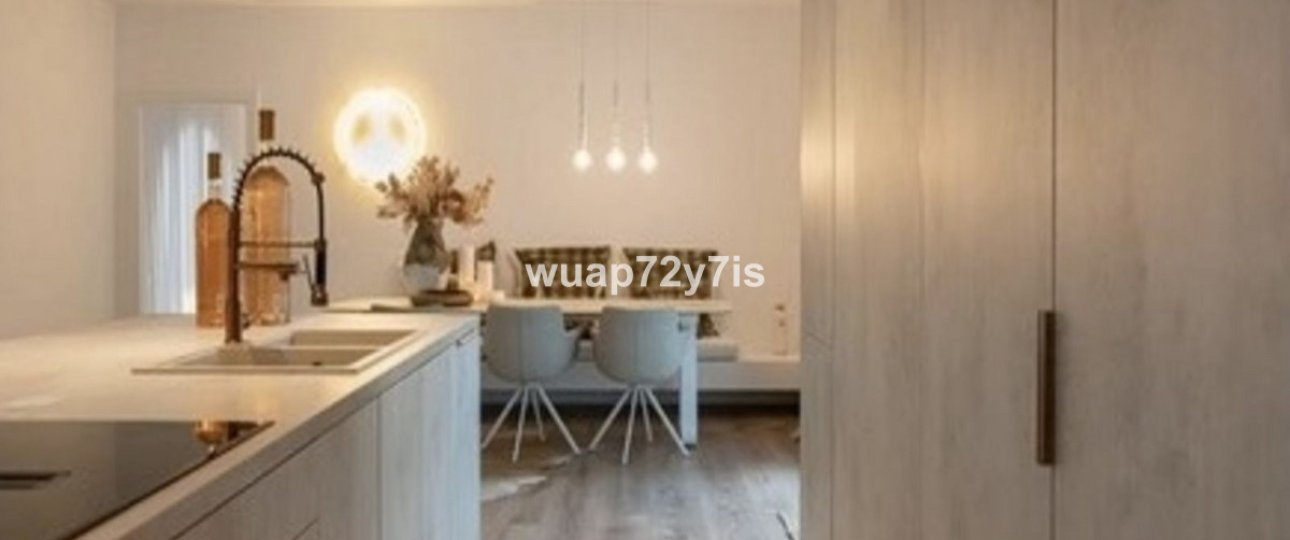 Resale - Villa - Marbella - Guadalmina Alta
