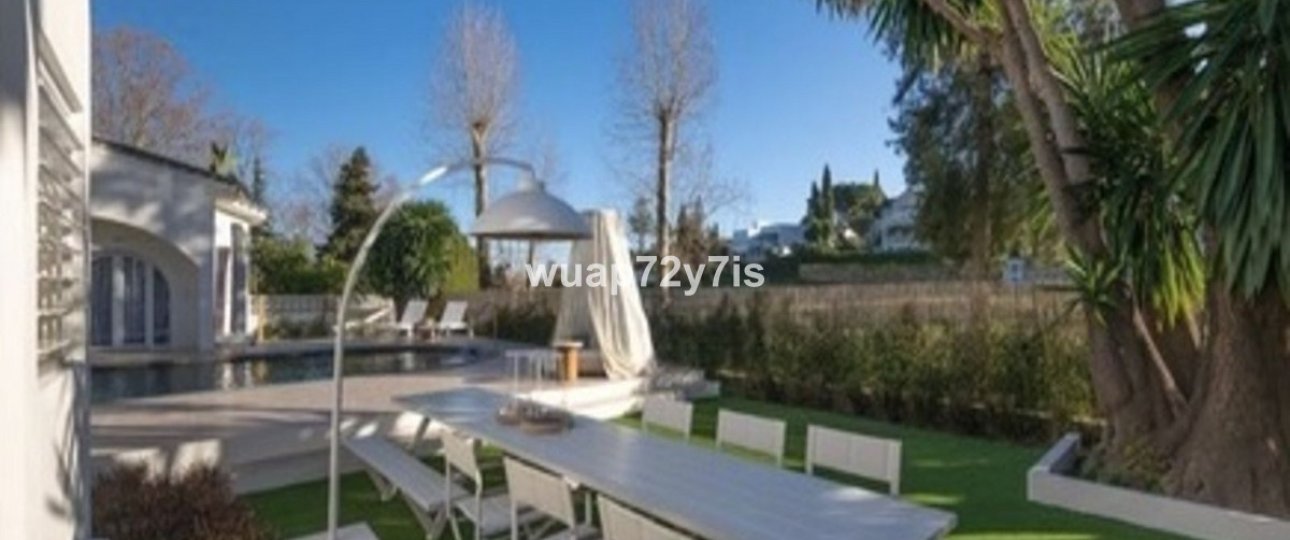 Resale - Villa - Marbella - Guadalmina Alta