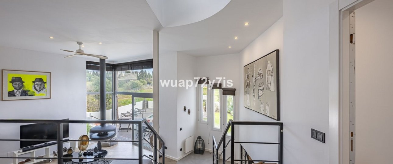 Resale - Villa - Marbella - Guadalmina Alta