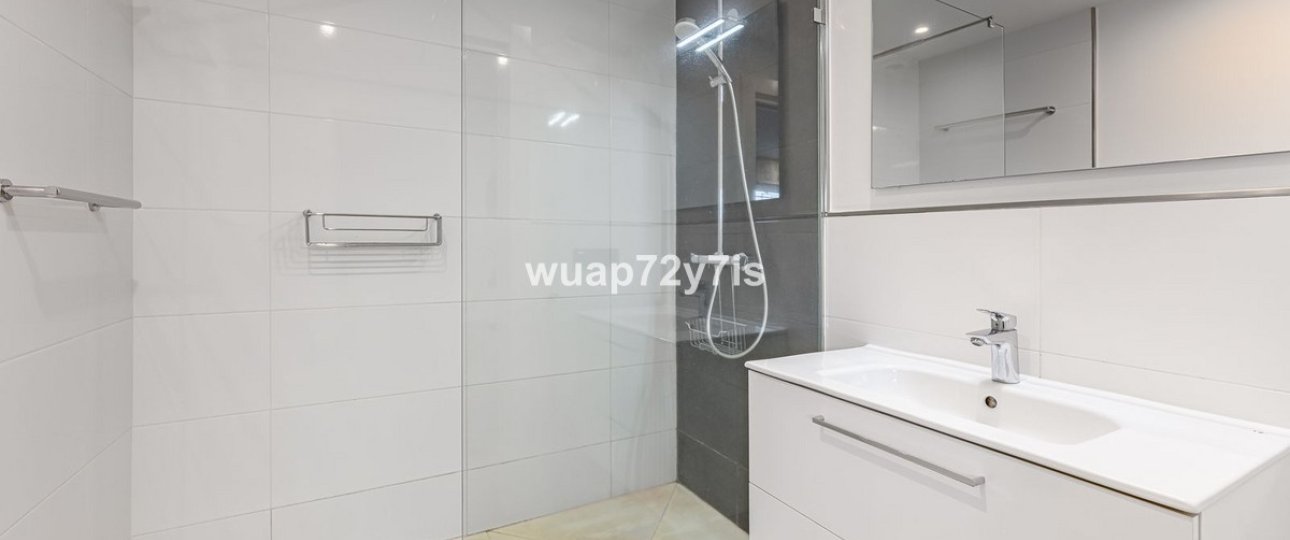 Resale - Villa - Marbella - Guadalmina Alta