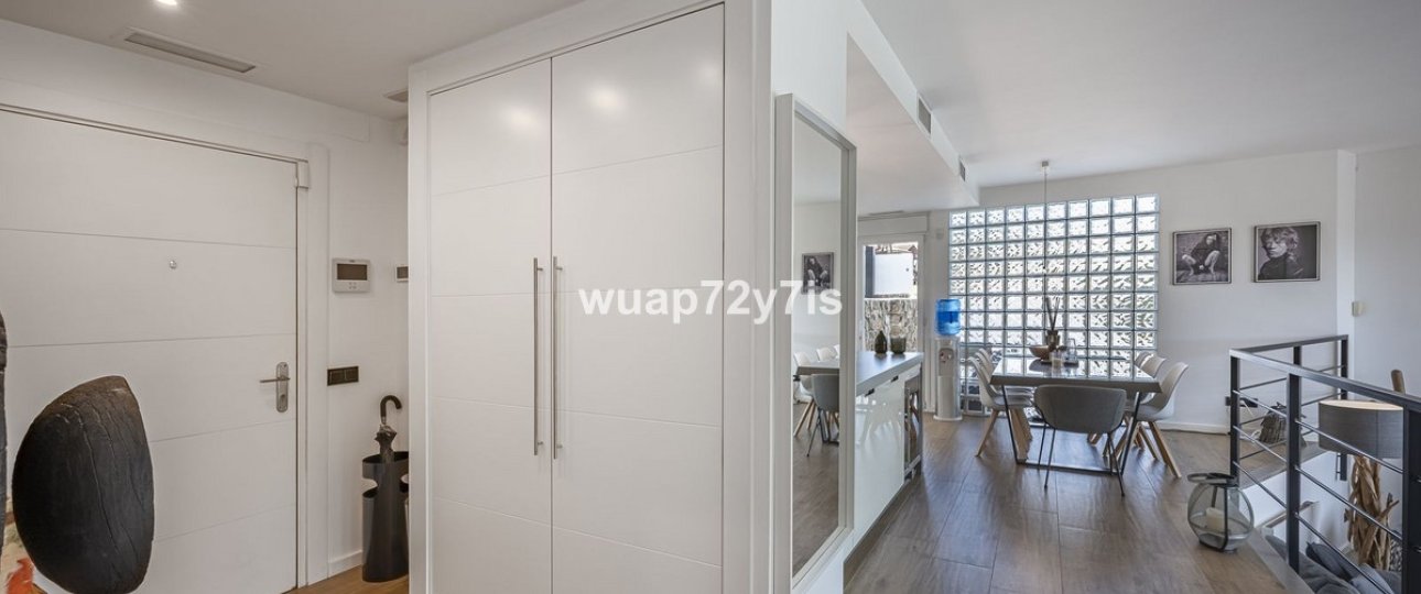 Resale - Villa - Marbella - Guadalmina Alta