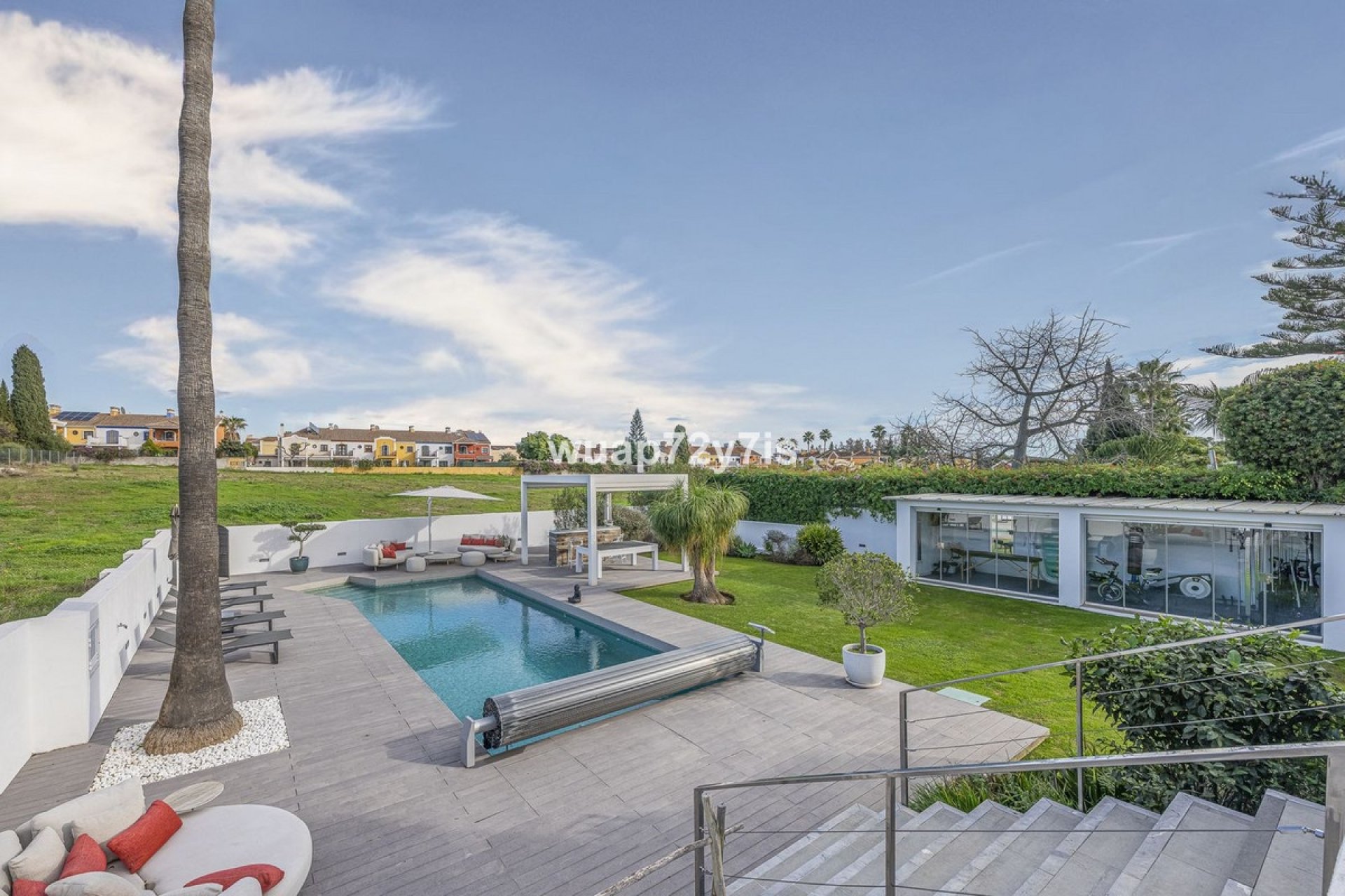 Resale - Villa - Marbella - Guadalmina Alta