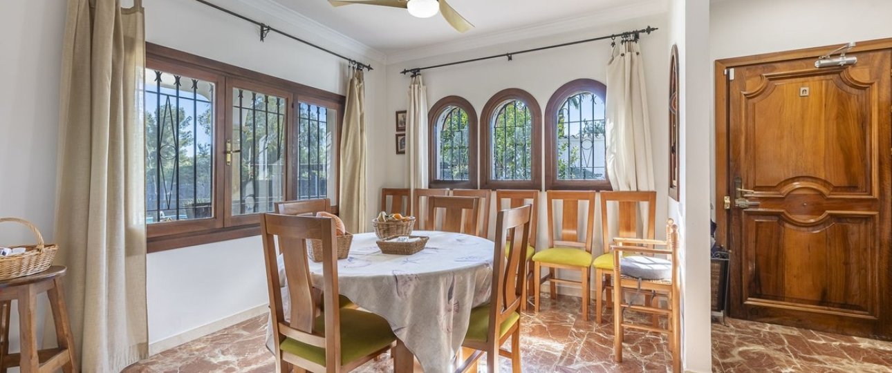 Resale - Villa - Marbella - Guadalmina Alta