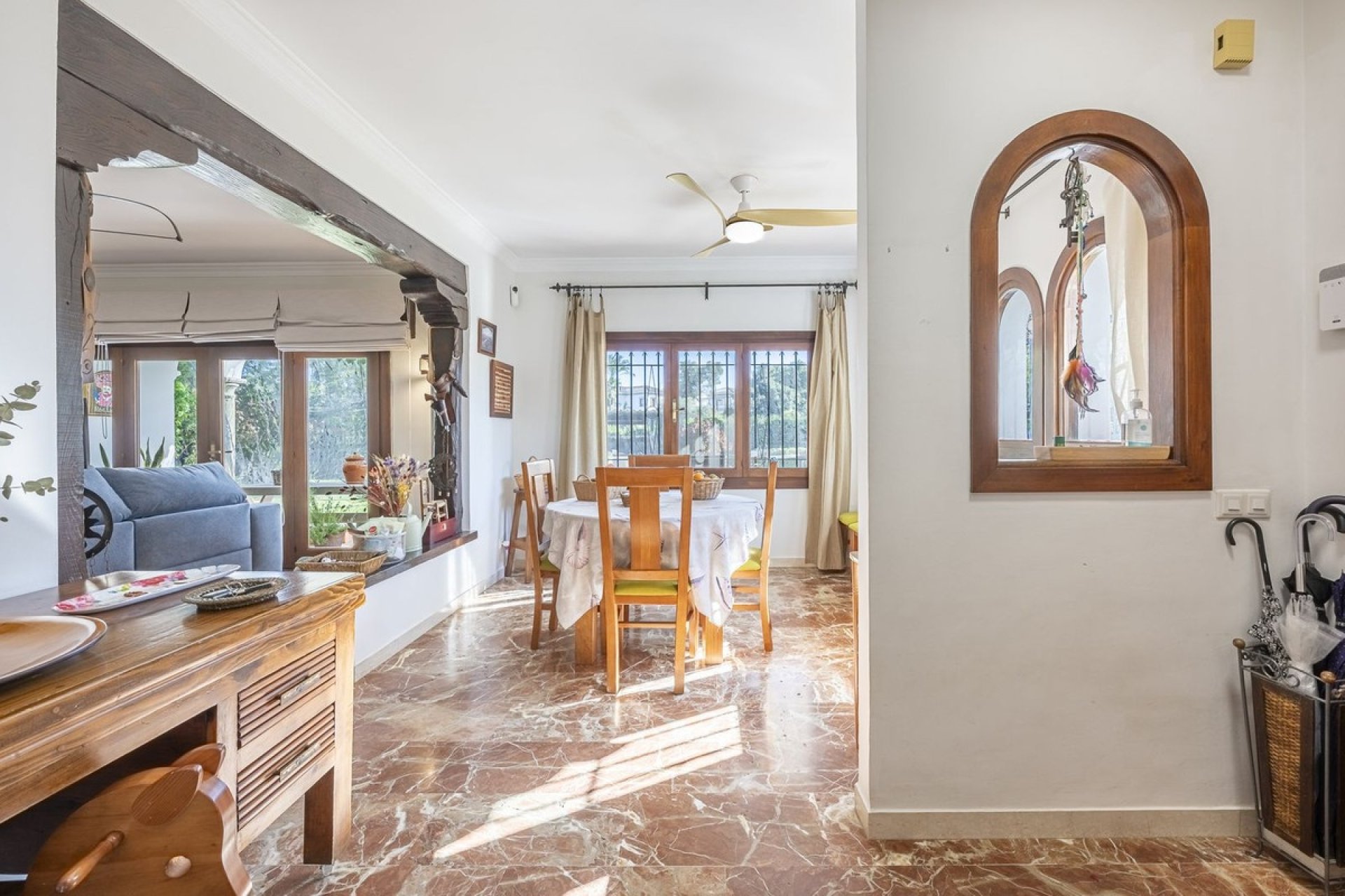 Resale - Villa - Marbella - Guadalmina Alta
