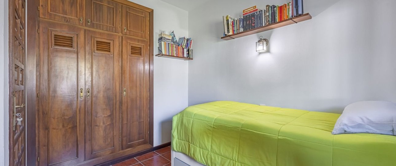 Resale - Villa - Marbella - Guadalmina Alta
