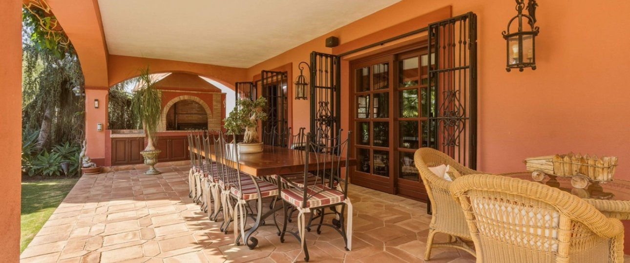 Resale - Villa - Marbella - Guadalmina Alta