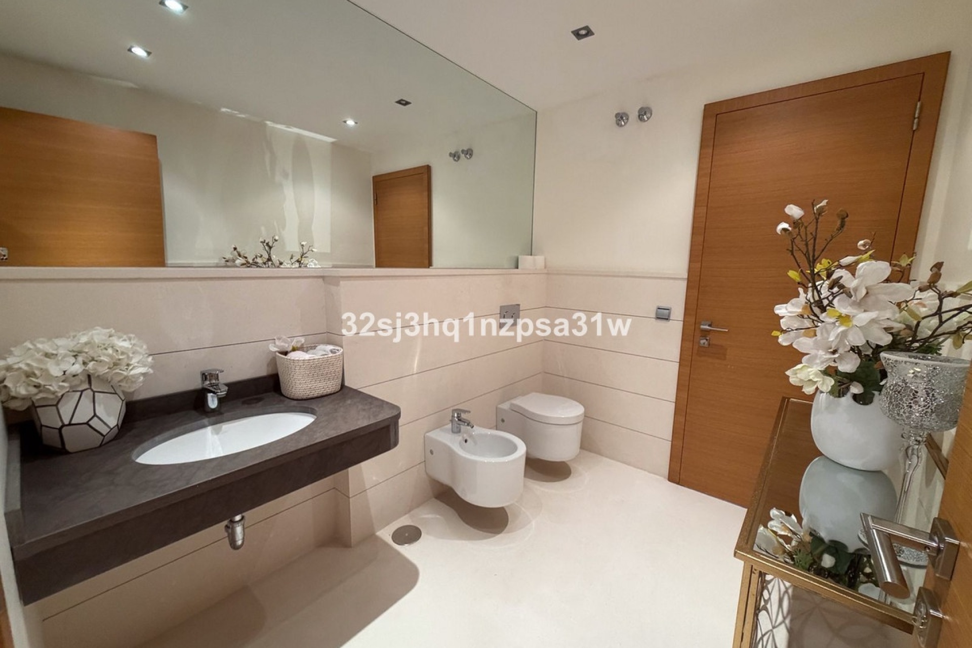 Resale - Villa - Marbella - Guadalmina Alta