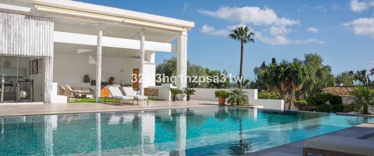 Resale - Villa - Marbella - Guadalmina Alta