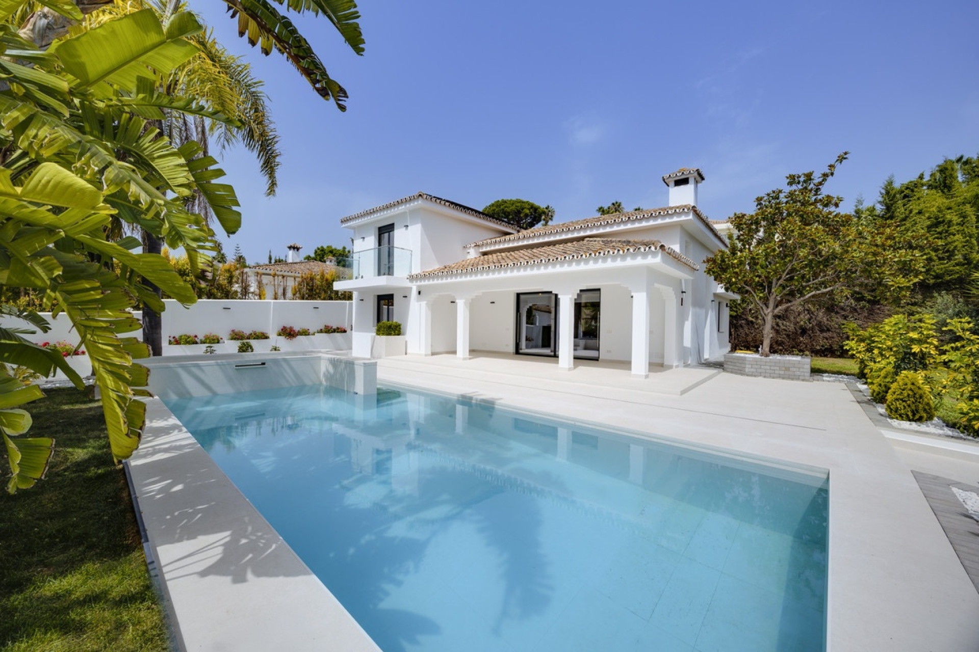 Resale - Villa - Marbella - Guadalmina Alta