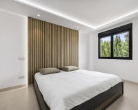 Resale - Villa - Marbella - Guadalmina Alta