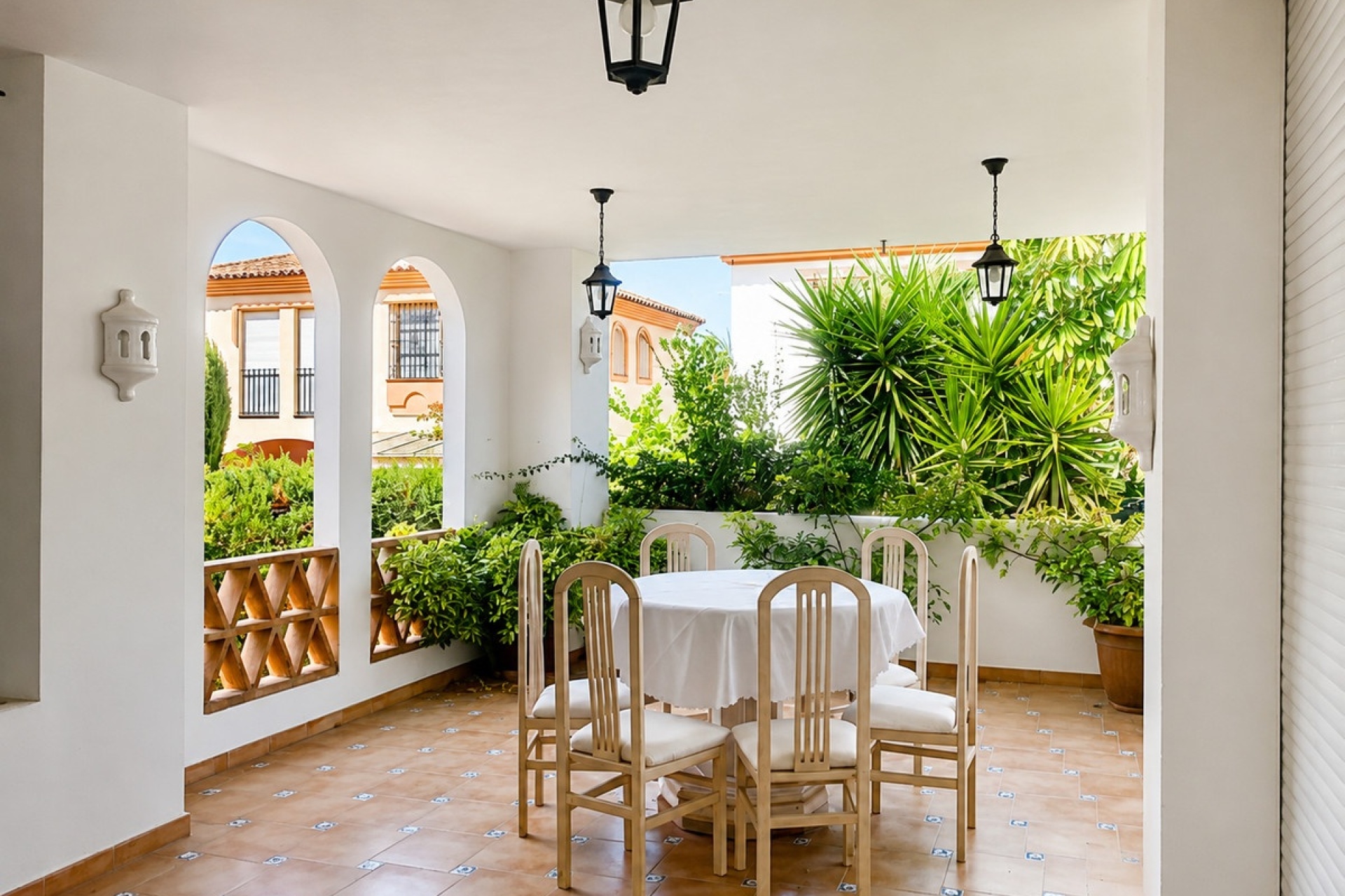 Resale - Villa - Marbella - Guadalmina Alta