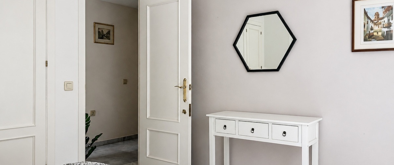 Resale - Villa - Marbella - Guadalmina Alta