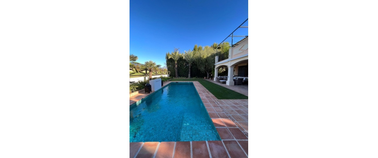 Resale - Villa - Marbella - Guadalmina Alta