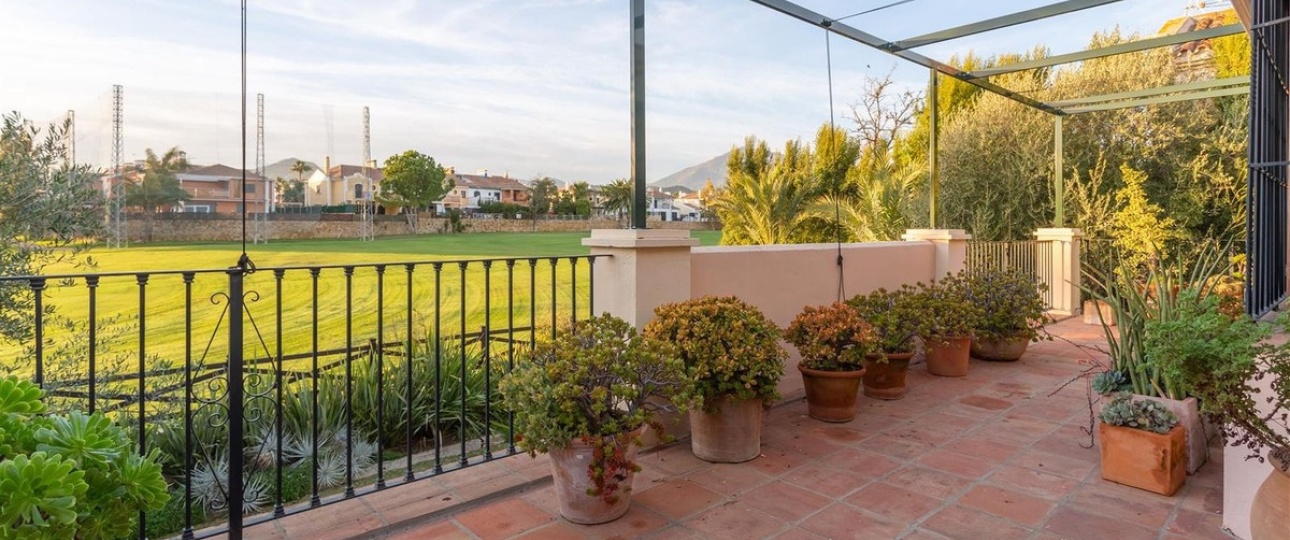 Resale - Villa - Marbella - Guadalmina Alta