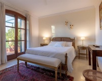 Resale - Villa - Marbella - Guadalmina Alta