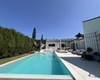 Resale - Villa - Marbella - Guadalmina Alta