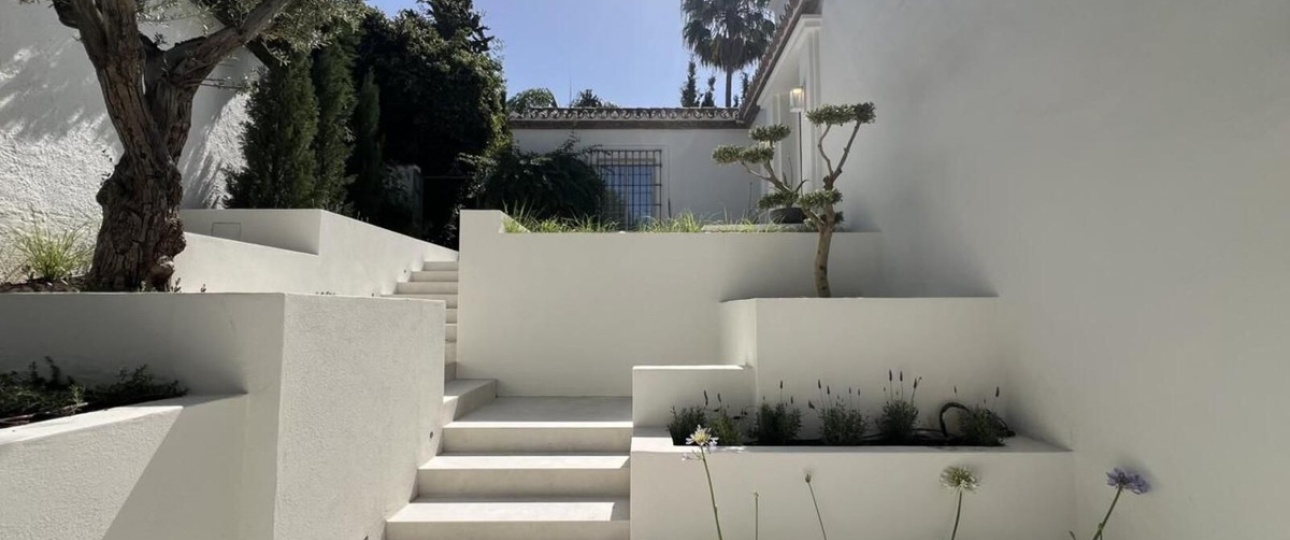 Resale - Villa - Marbella - Guadalmina Alta