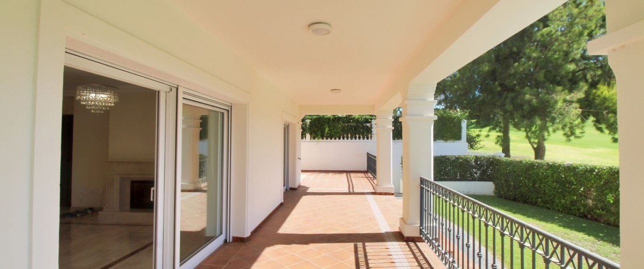 Resale - Villa - Marbella - Guadalmina Alta
