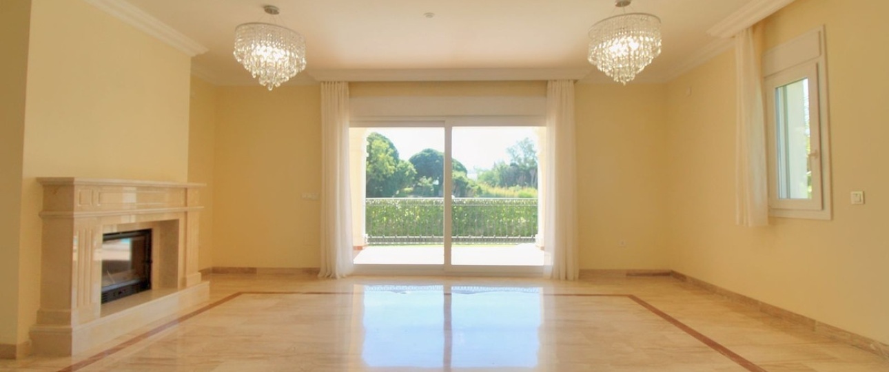 Resale - Villa - Marbella - Guadalmina Alta
