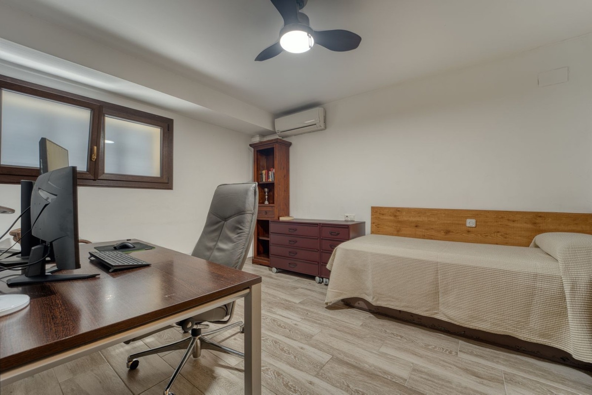 Resale - Villa - Marbella - Guadalmina Alta