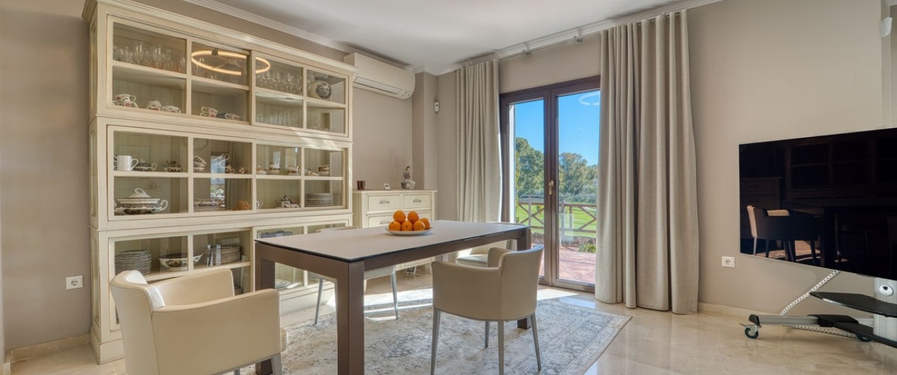 Resale - Villa - Marbella - Guadalmina Alta