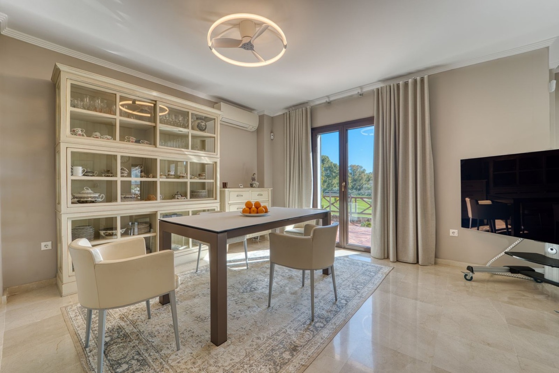 Resale - Villa - Marbella - Guadalmina Alta