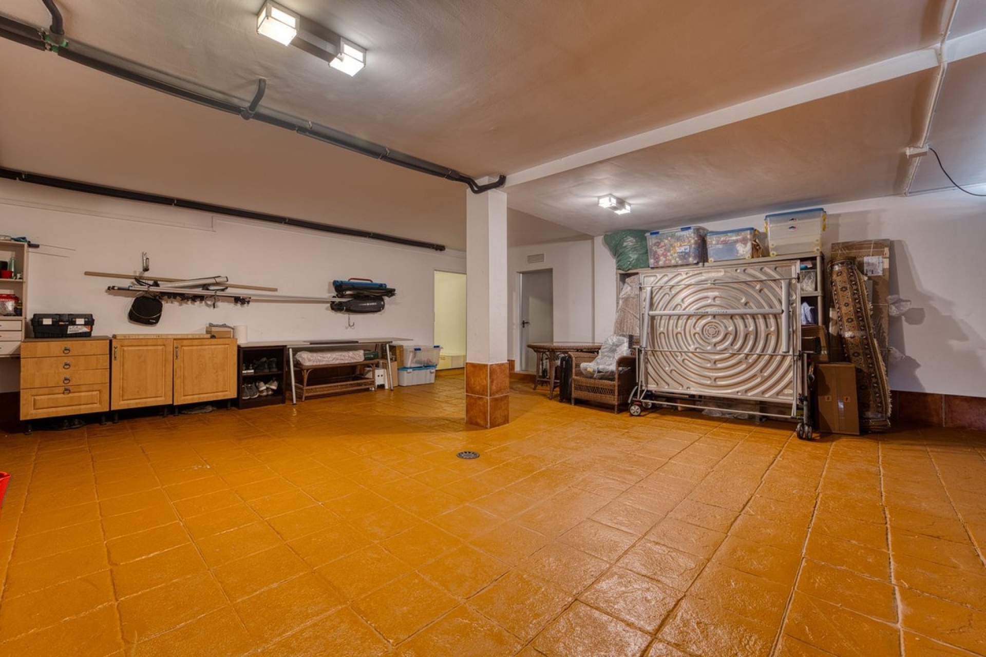Resale - Villa - Marbella - Guadalmina Alta
