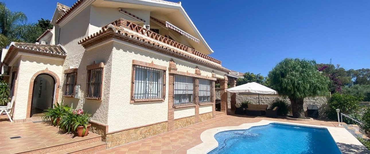 Resale - Villa - Marbella - Guadalmina Alta