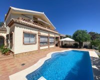 Resale - Villa - Marbella - Guadalmina Alta