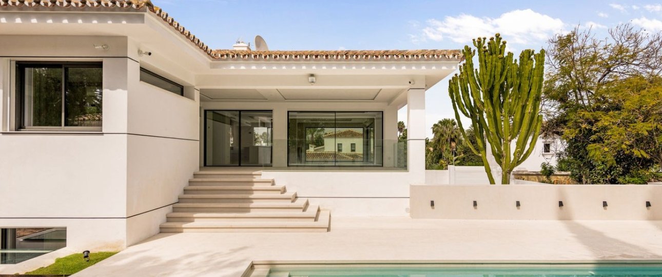 Resale - Villa - Marbella - Guadalmina Alta