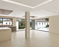 Resale - Villa - Marbella - Guadalmina Alta