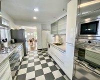 Resale - Villa - Marbella - Guadalmina Baja