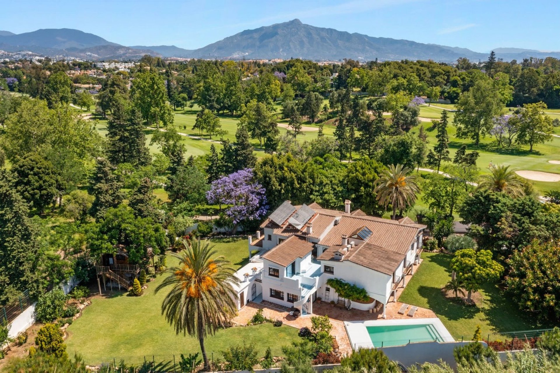 Resale - Villa - Marbella - Guadalmina Baja