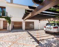 Resale - Villa - Marbella - Guadalmina Baja