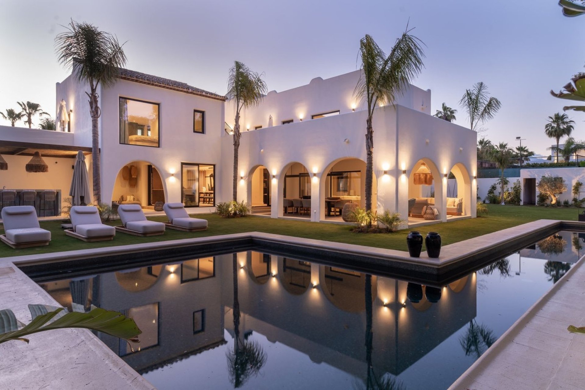 Resale - Villa - Marbella - Guadalmina Baja
