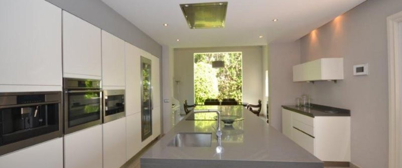 Resale - Villa - Marbella - Guadalmina Baja