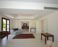Resale - Villa - Marbella - Guadalmina Baja