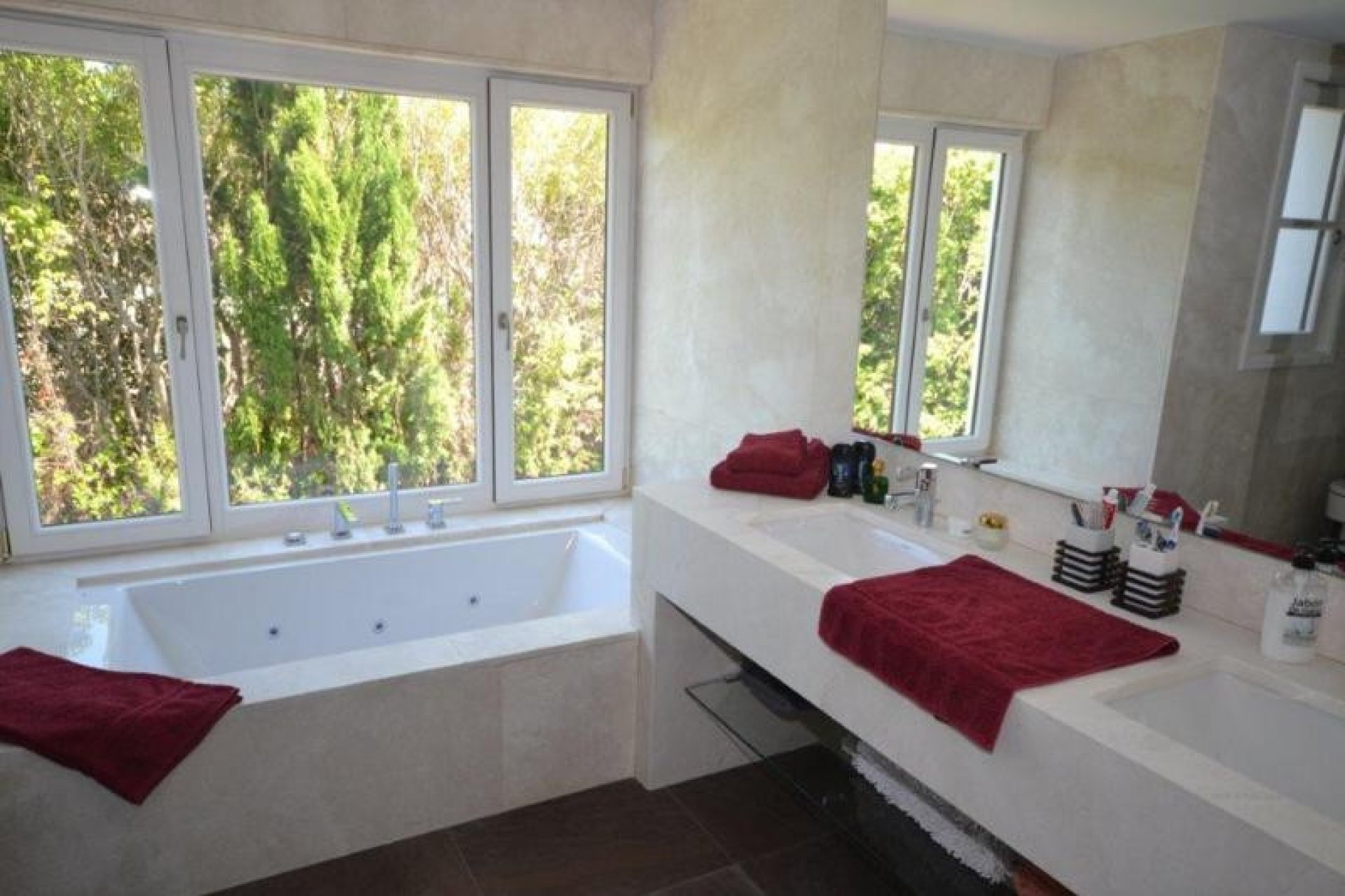 Resale - Villa - Marbella - Guadalmina Baja
