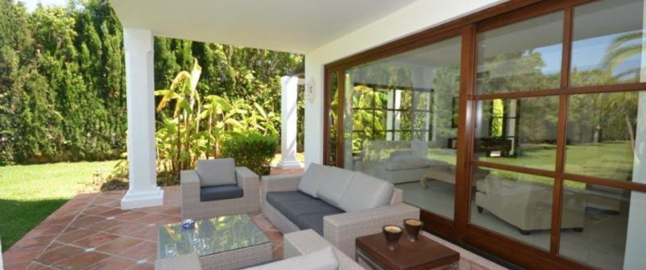 Resale - Villa - Marbella - Guadalmina Baja