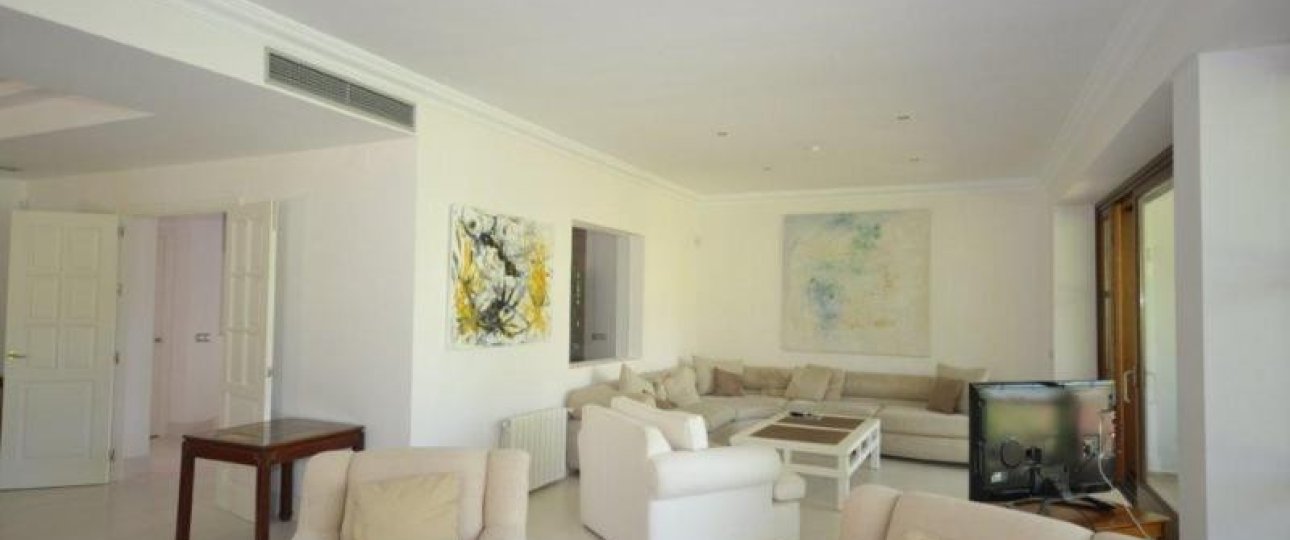Resale - Villa - Marbella - Guadalmina Baja
