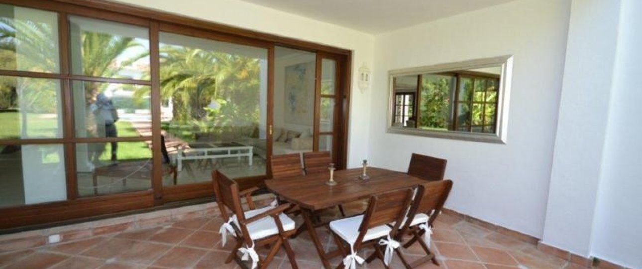 Resale - Villa - Marbella - Guadalmina Baja